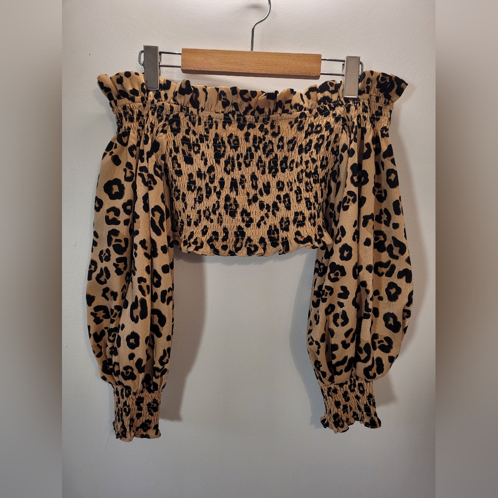 Olivaceous Leopard Print Off The Shoulder Crop Top - M